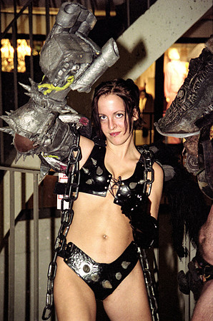 DragonCon1998-Roll 1 of 2-07