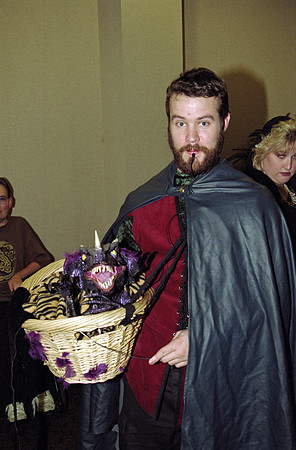 DragonCon1998-Roll 1 of 2-29