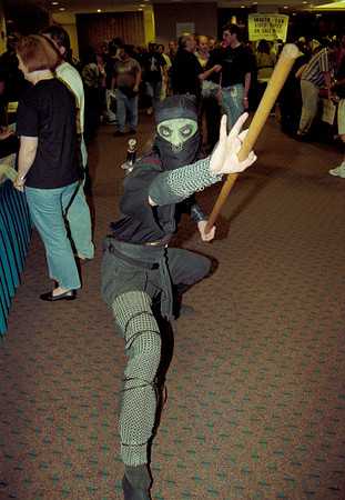DragonCon1998-Roll 2 of 2-06