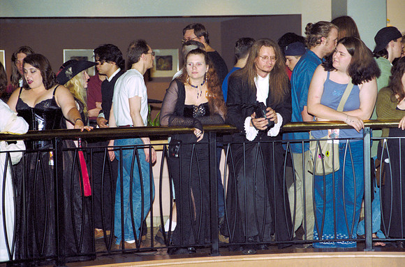 DragonCon1998-Roll 2 of 2-34