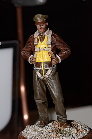 Dee Moore-03